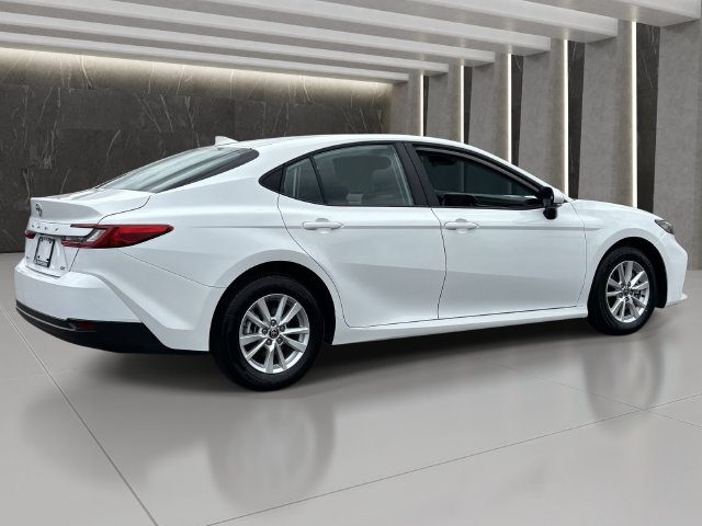 Used 2026 Toyota Camry LE FWD image 6