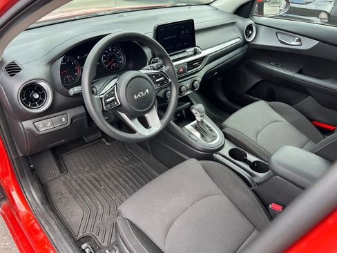 Certified 2023 Kia Forte LXS w/ LXS Technology Package FWD image 14