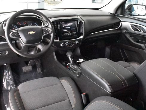 Used 2021 Chevrolet Traverse LS w/ LPO, Blackout Package image 18