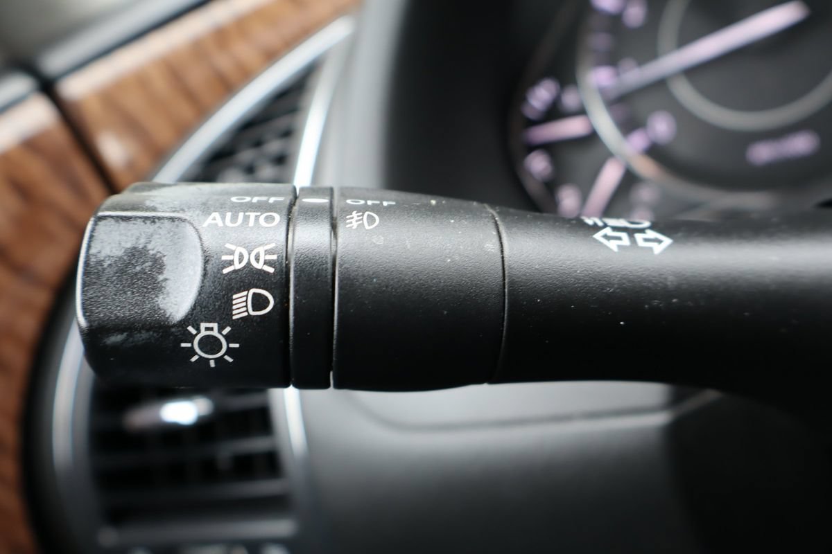 Used 2019 Nissan Armada Platinum AWD/4WD image 34
