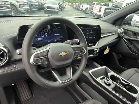 New 2026 Chevrolet Equinox LT FWD image 19