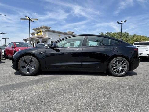 Used 2023 Tesla Model 3 Standard Range RWD image 4
