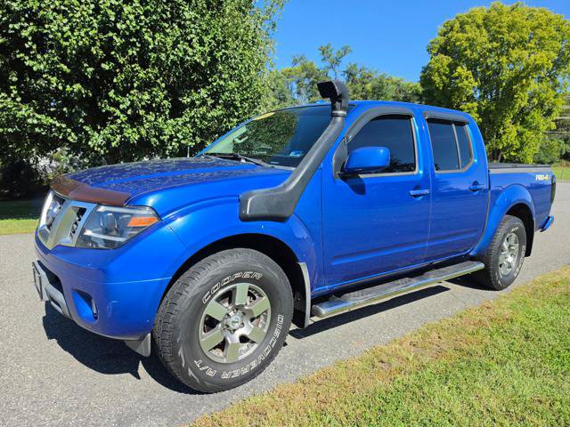 Used 2013 Nissan Frontier PRO-4X AWD/4WD image 2