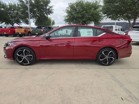 New 2026 Nissan Altima 2.5 SR FWD image 6
