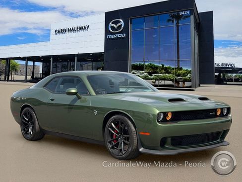 Used 2023 Dodge Challenger SRT Hellcat w/ Driver Convenience Group RWD image 4