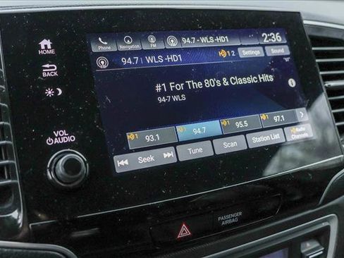 Certified 2025 Honda Passport TrailSport image 18