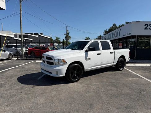 Used 2016 RAM 1500 Express RWD image 1