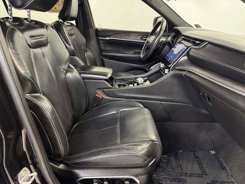 Certified 2021 Jeep Grand Cherokee L Overland w/ Luxury Tech Group IV image 12