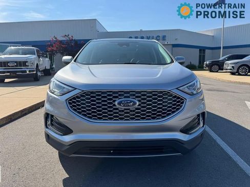 Certified 2023 Ford Edge SEL w/ Convenience Package AWD/4WD image 2
