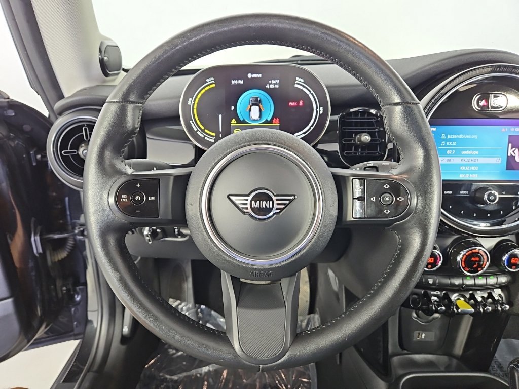 Used 2024 MINI Cooper SE FWD image 26