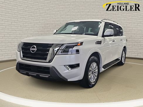 Used 2023 Nissan Armada SV w/ Cargo Package AWD/4WD image 1