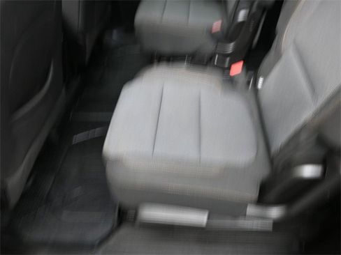 Used 2020 Chevrolet Traverse LT image 23