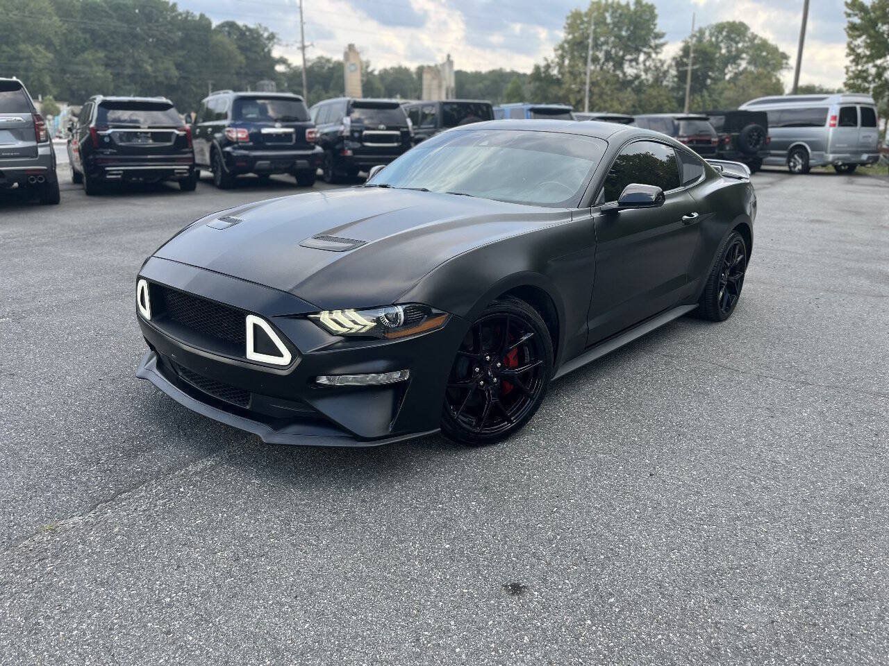 Used 2021 Ford Mustang GT RWD image 2