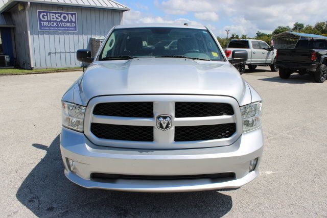 Used 2017 RAM 1500 Express RWD image 2