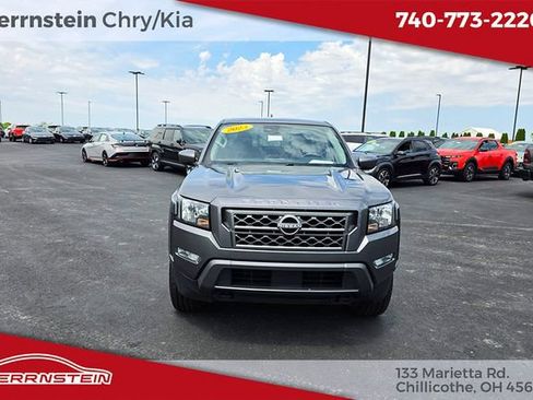 Used 2023 Nissan Frontier SV w/ SV Convenience Package AWD/4WD image 2