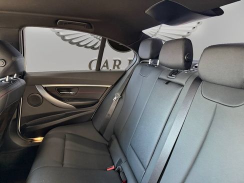 Used 2018 BMW 330i Sedan w/ Shadow Sport Edition RWD image 13