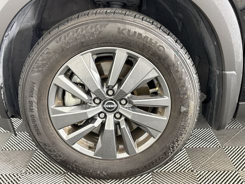 Used 2024 Nissan Pathfinder S FWD image 37