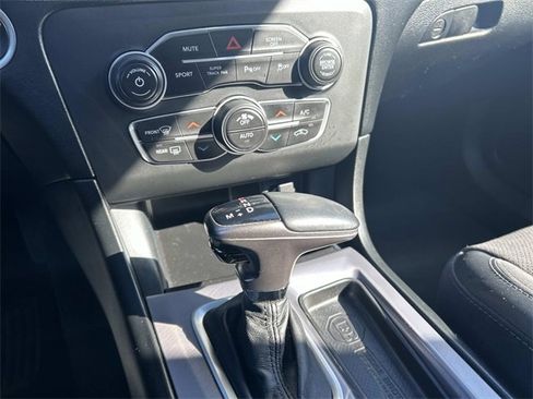 Used 2019 Dodge Charger R/T w/ Plus Group image 32