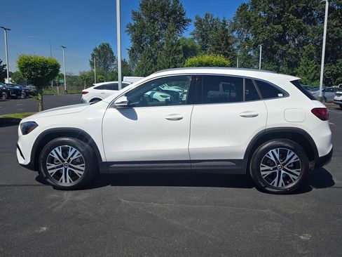 Used 2026 Mercedes-Benz GLA 250 4MATIC image 3