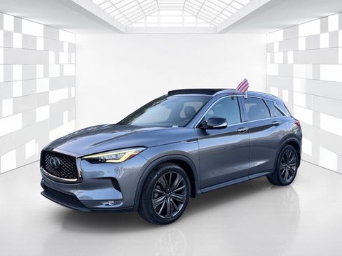 Used 2020 INFINITI QX50 Essential w/ Edition 30 Package FWD image 3