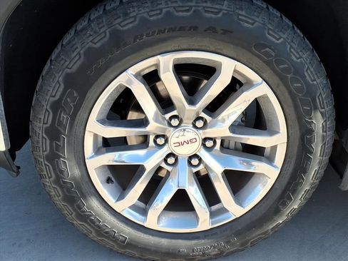 Used 2022 GMC Sierra 1500 SLT w/ SLT Premium Plus Package image 8