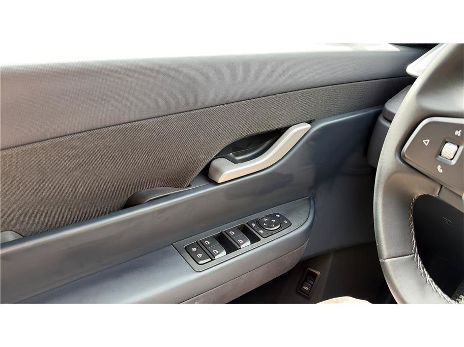 Used 2023 Fisker Ocean Extreme AWD/4WD image 39