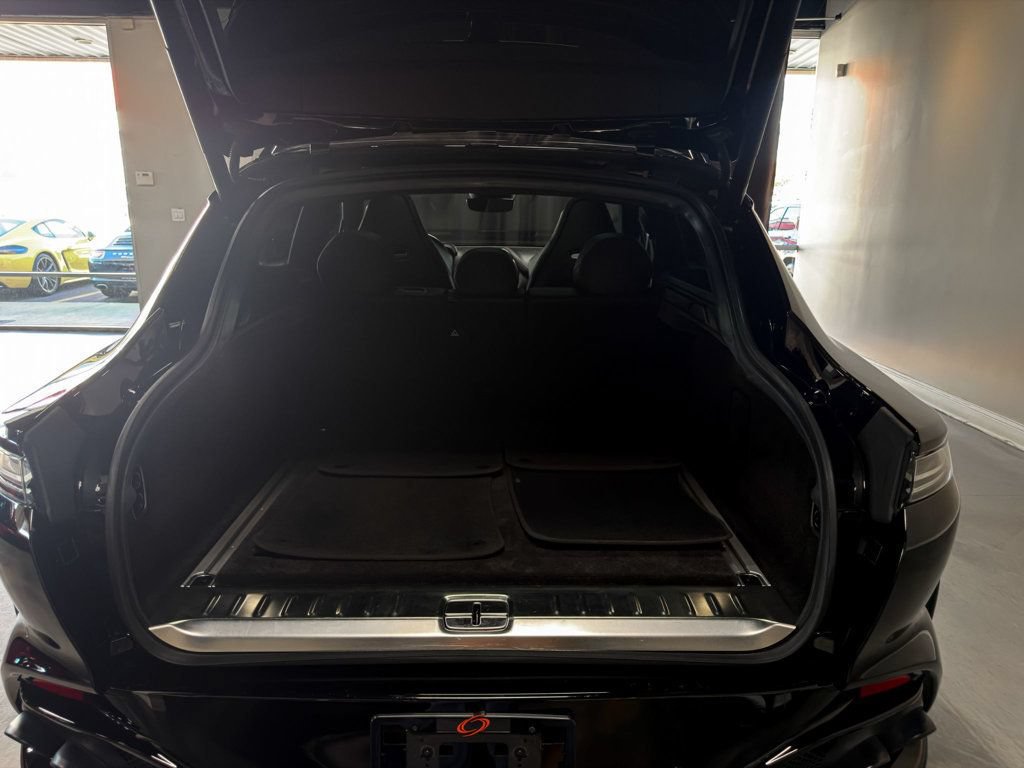 Used 2024 Aston Martin DBX 707 AWD/4WD image 46