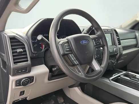 Used 2020 Ford F250 XLT w/ XLT Premium Package image 12