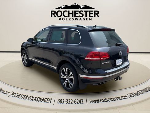 Used 2017 Volkswagen Touareg Wolfsburg Edition AWD/4WD image 4