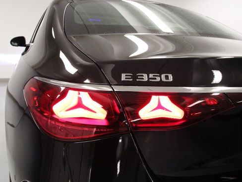 Certified 2024 Mercedes-Benz E 350 4MATIC Sedan image 11