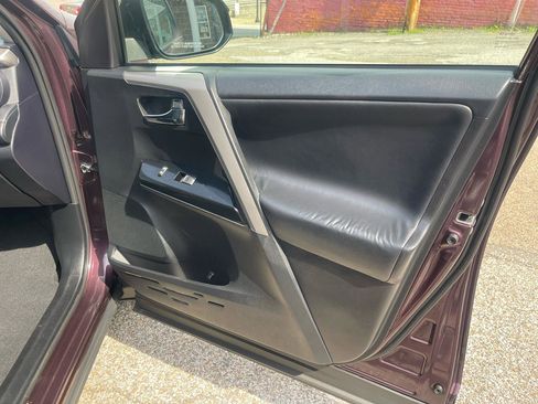 Used 2016 Toyota RAV4 Limited w/ Advanced Technology Package image 27