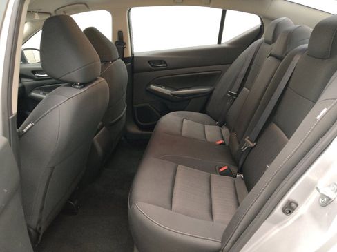 Used 2024 Nissan Altima 2.5 SV image 18