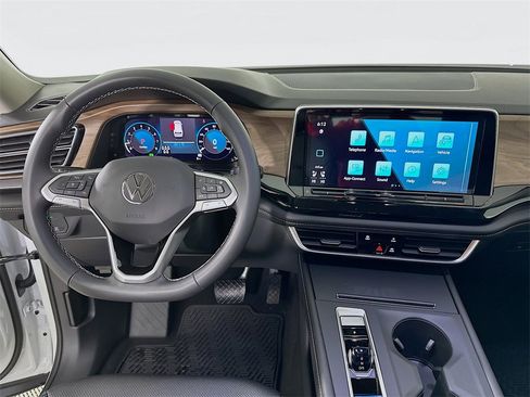 New 2026 Volkswagen Atlas SE image 19