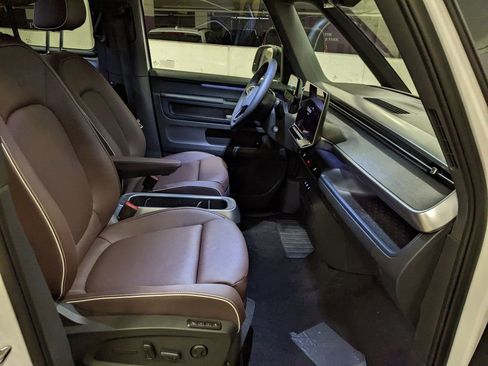 New 2025 Volkswagen ID. Buzz Pro S image 21