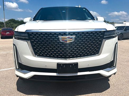 Used 2021 Cadillac Escalade Premium Luxury AWD/4WD image 2