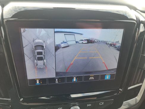 Used 2023 Chevrolet Traverse RS AWD/4WD image 26