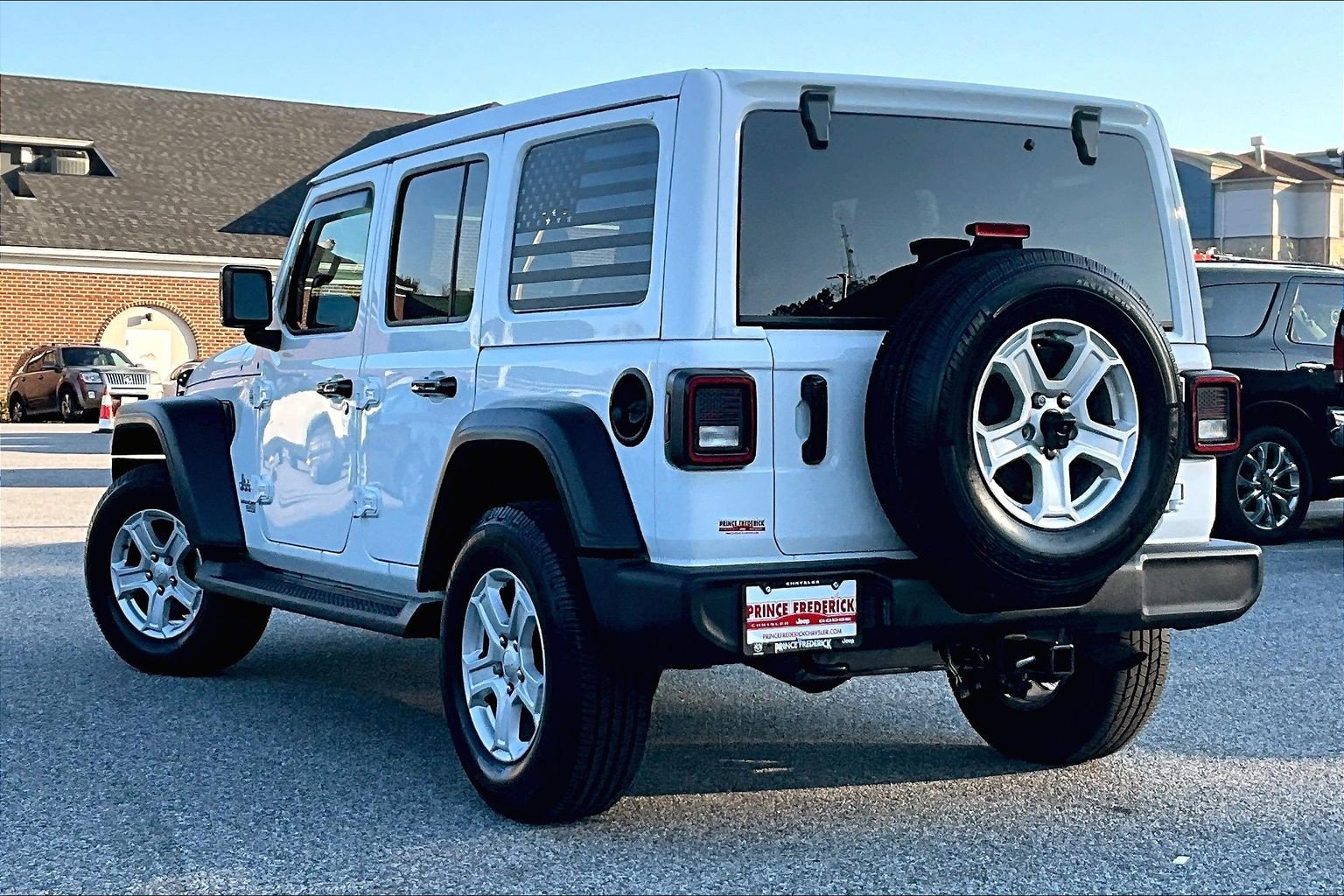 Used 2020 Jeep Wrangler Unlimited Sport S w/ Sun And Sound Package AWD/4WD image 9