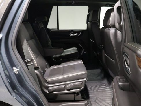 Used 2021 Chevrolet Tahoe Premier w/ Premium Package image 21