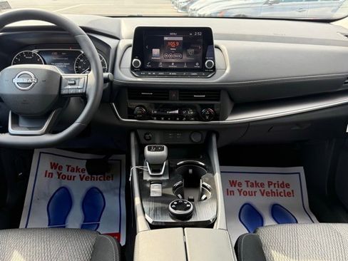 New 2026 Nissan Rogue SV image 25