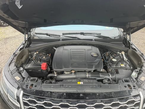 Used 2018 Land Rover Range Rover Velar S AWD/4WD image 11