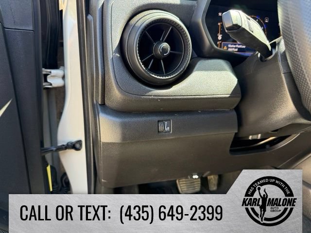 Used 2023 Chevrolet Colorado Trail Boss w/ Safety Package AWD/4WD image 18