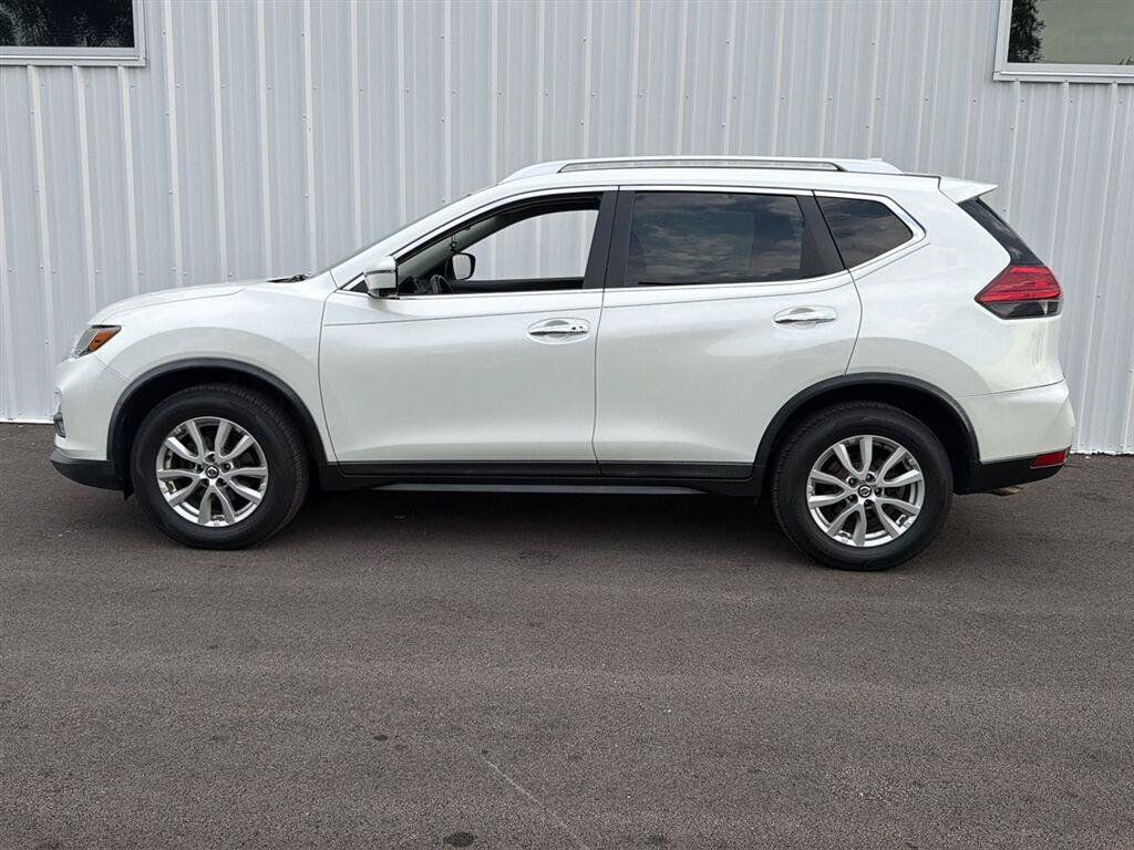 Used 2017 Nissan Rogue SV w/ SV Premium Package AWD/4WD image 2