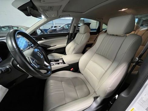 Used 2022 Honda Accord Touring image 21