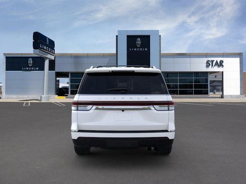 New 2023 Lincoln Navigator Reserve image 5