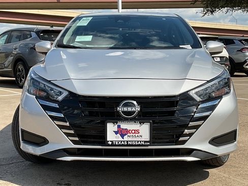 New 2025 Nissan Versa SV w/ Trunk Package image 3