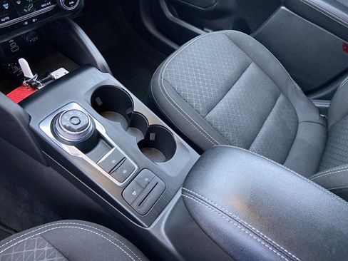 Used 2025 Ford Escape Active image 39