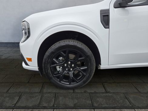 Certified 2025 Ford Maverick Lobo image 26