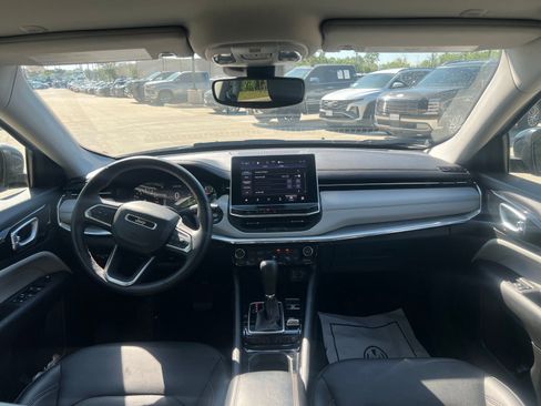 Used 2022 Jeep Compass Limited AWD/4WD image 18