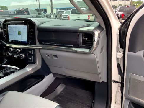 Used 2022 Ford F150 Lariat w/ Equipment Group 502A High AWD/4WD image 18