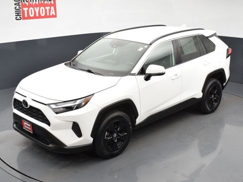 Used 2022 Toyota RAV4 XLE FWD image 23